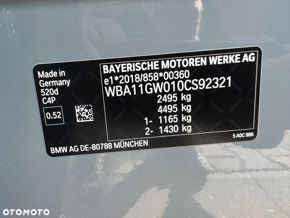 BMW Seria 5 520d Touring - 28