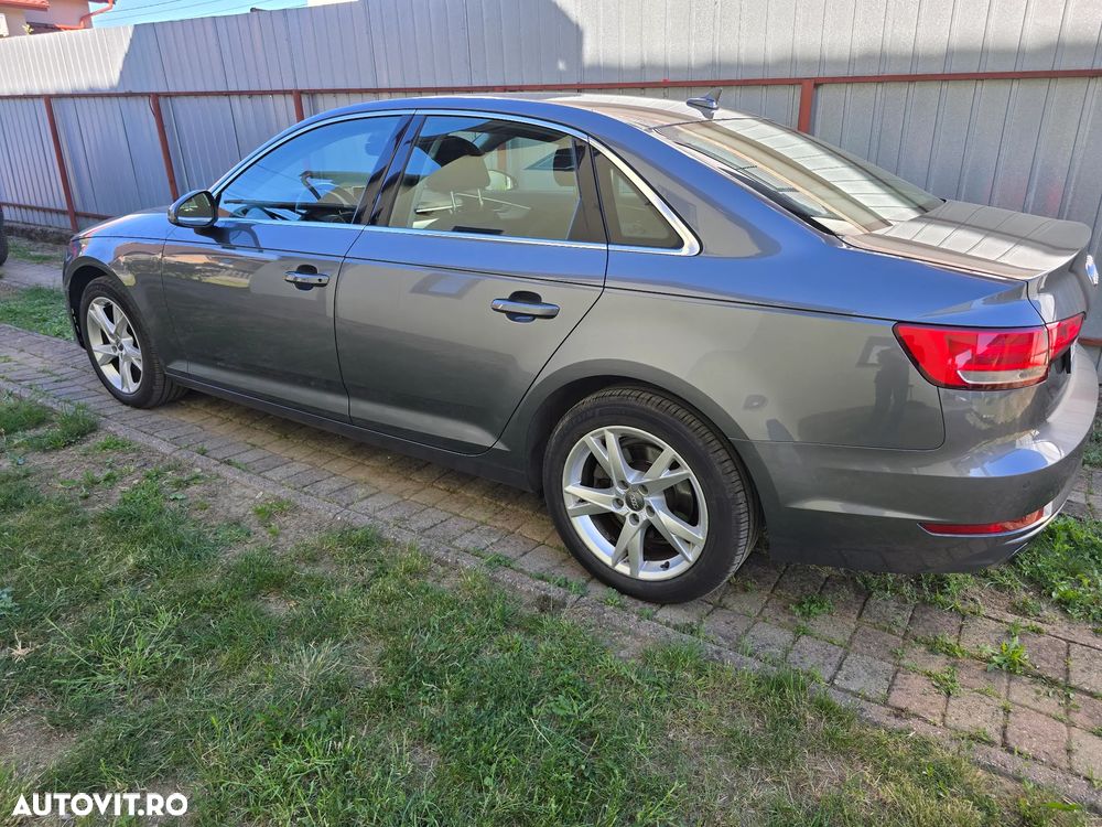 Audi A4 2.0 TFSI ultra S tronic Sport - 7