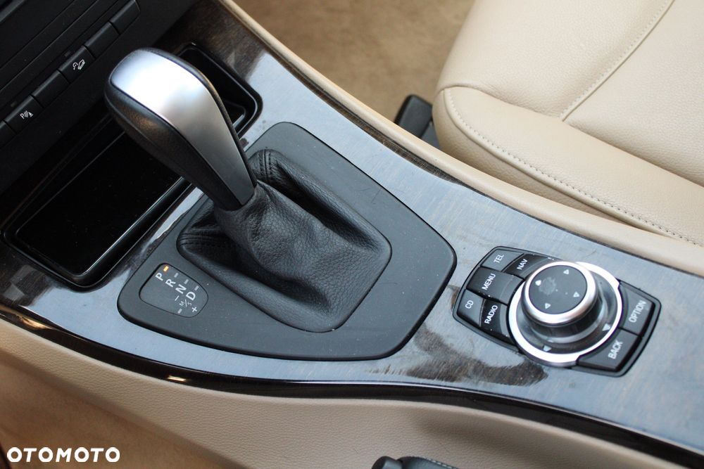BMW Seria 3 325i xDrive Edition Exclusive - 31