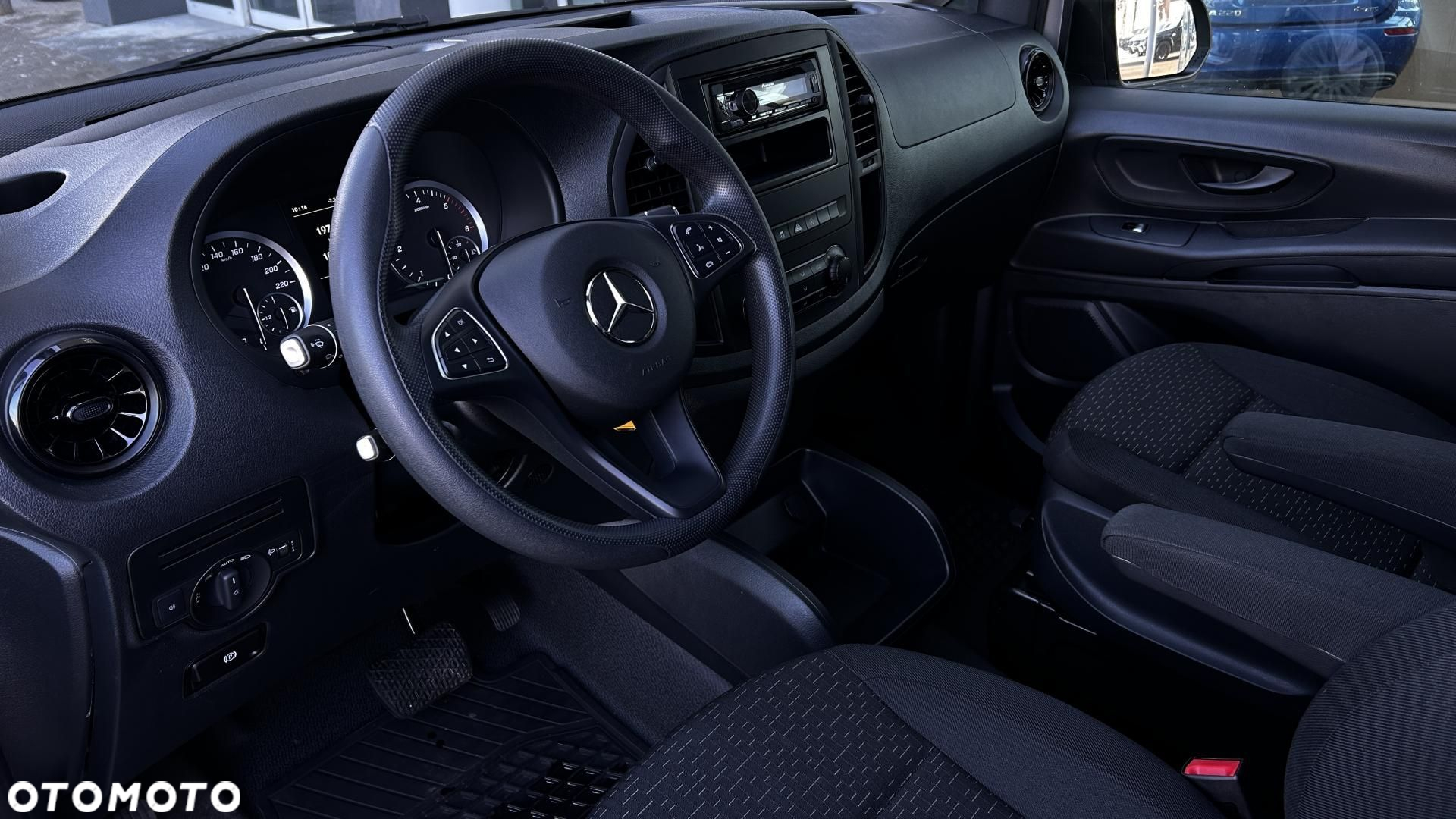 Mercedes-Benz Vito - 11