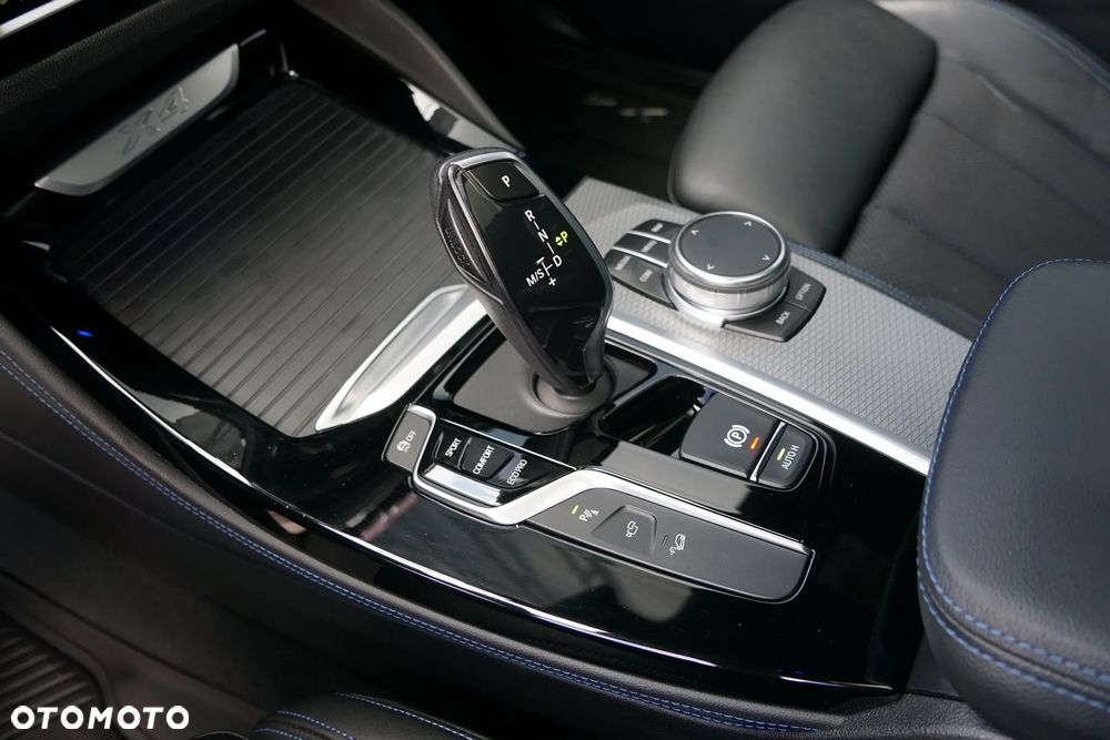 BMW X4 xDrive30i GPF M Sport X sport - 24
