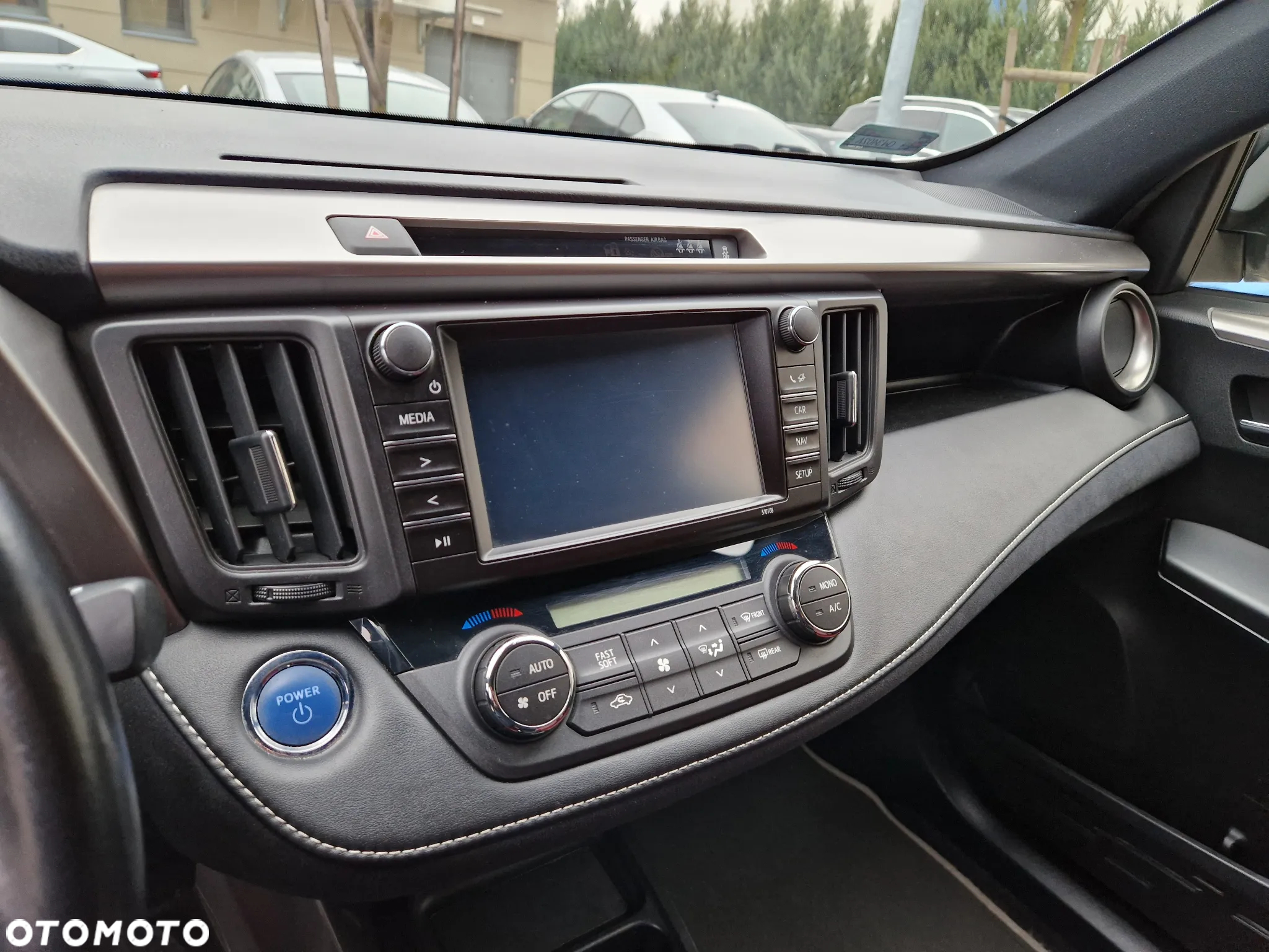 Toyota RAV4 Hybrid Style 4x2 - 12