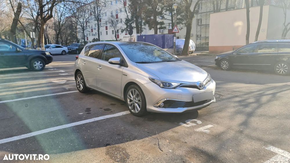 Toyota Auris ver-1-8-l-vvt--i-hsd-sol-plus - 1