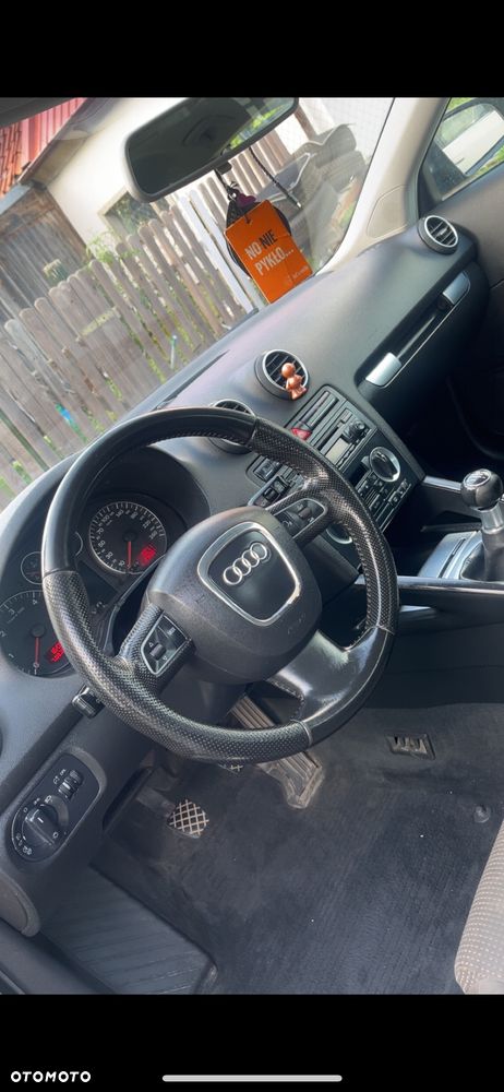 Audi A3 Sportback 1.9 TDI Attraction - 2