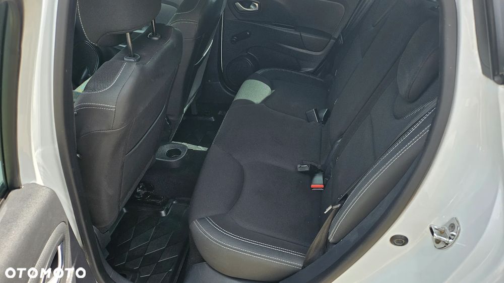 Renault Clio 1.2 16V Alize - 24
