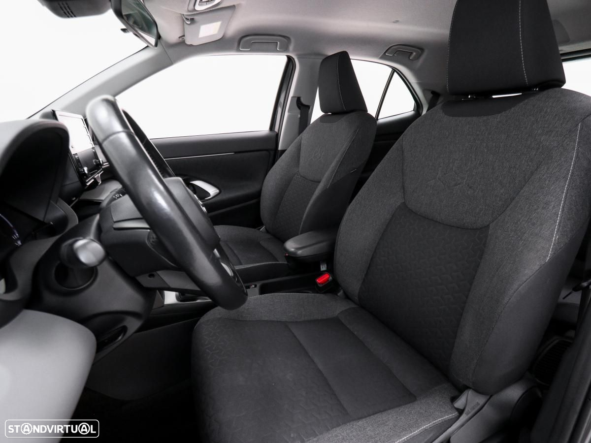 Toyota Yaris Cross 1.5 HDF Comfort - 8
