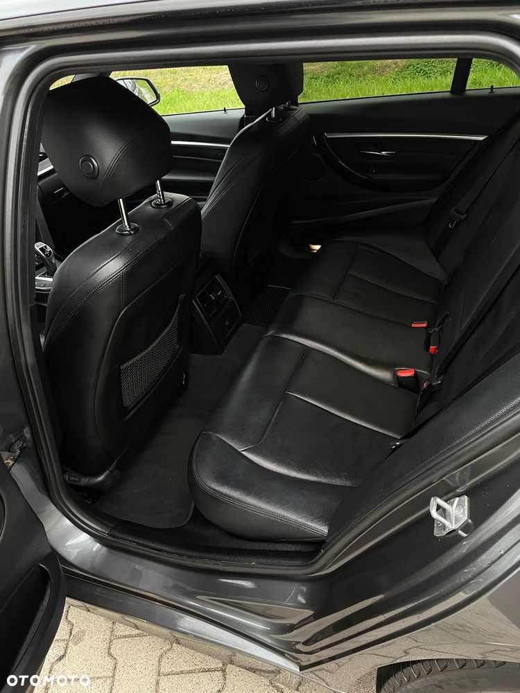 BMW Seria 3 320d Efficient Dynamics Sport Line - 9