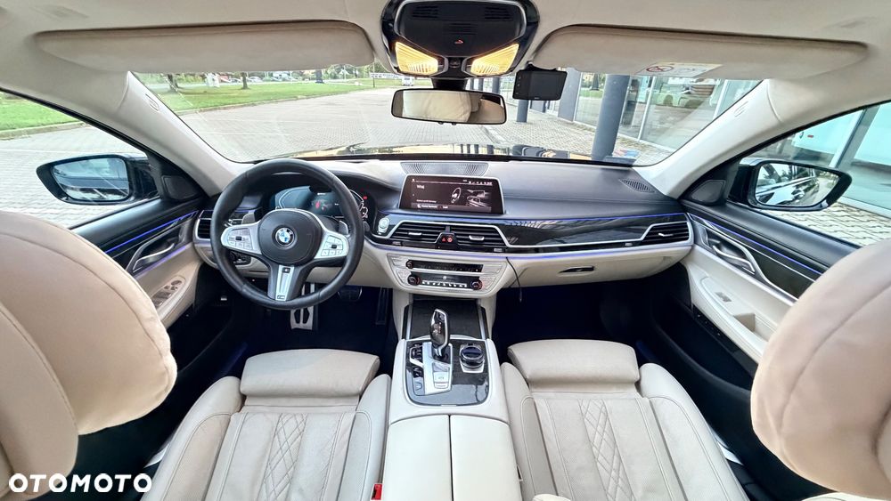 BMW Seria 7 745Le xDrive sport - 16