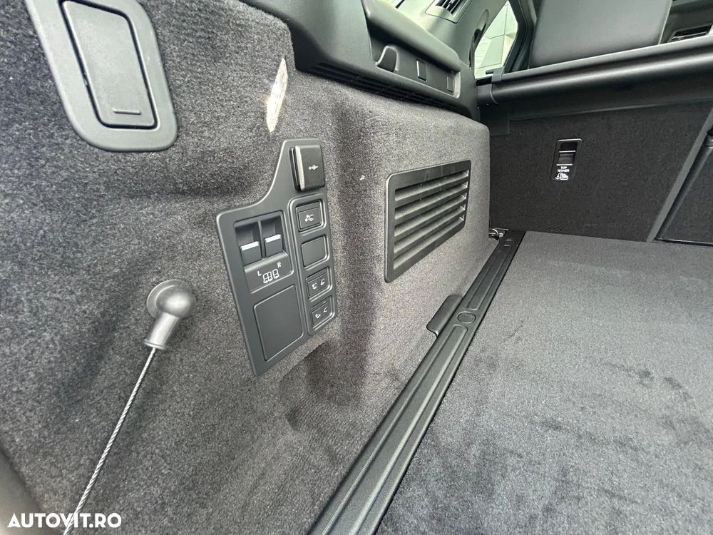 Land Rover Discovery 3.0 D350 MHEV Dynamic SE - 17