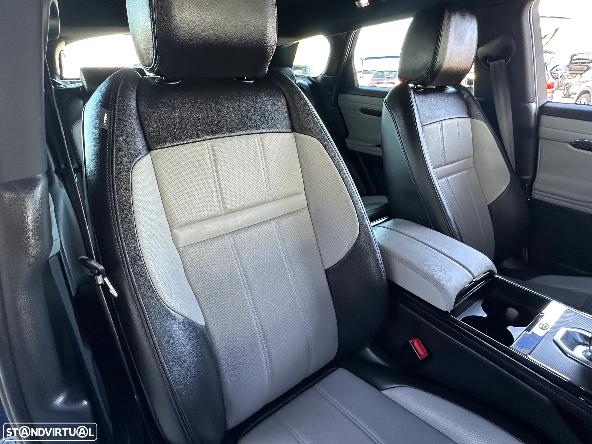 Land Rover Range Rover Evoque 1.5 P300e AWD R-Dynamic S Auto - 41
