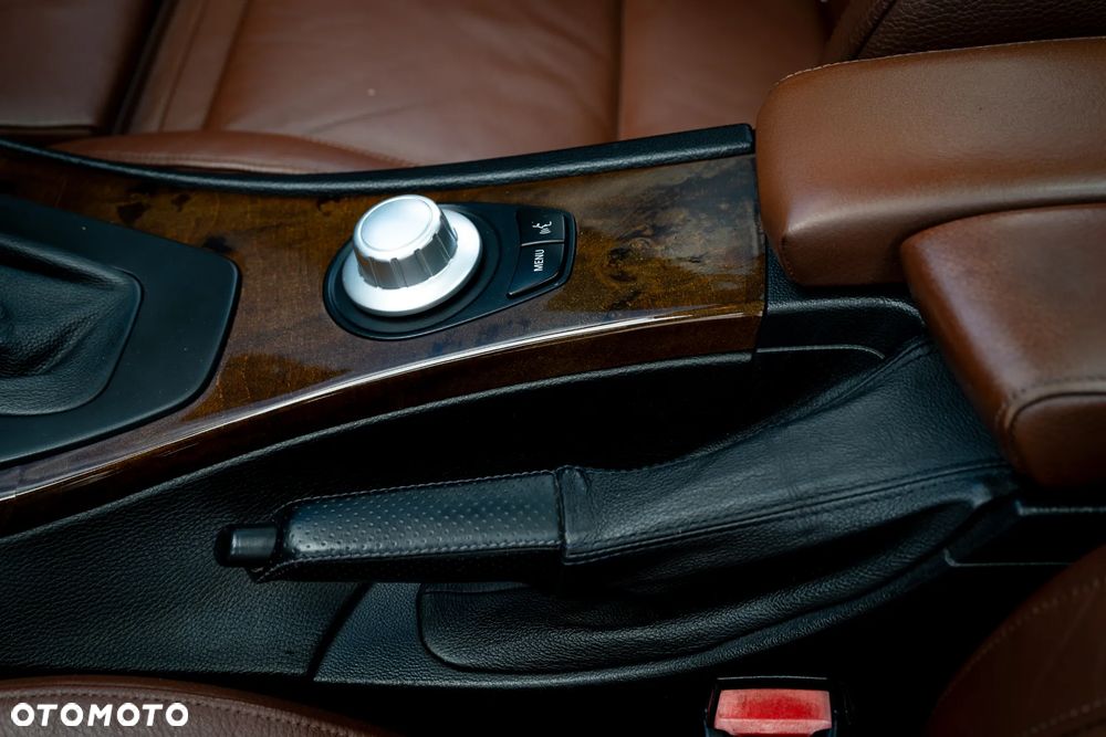 BMW Seria 3 - 34