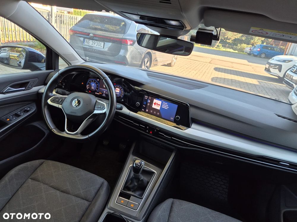 Volkswagen Golf - 21