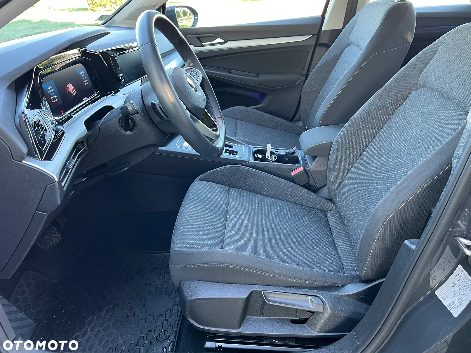 Volkswagen Golf - 14