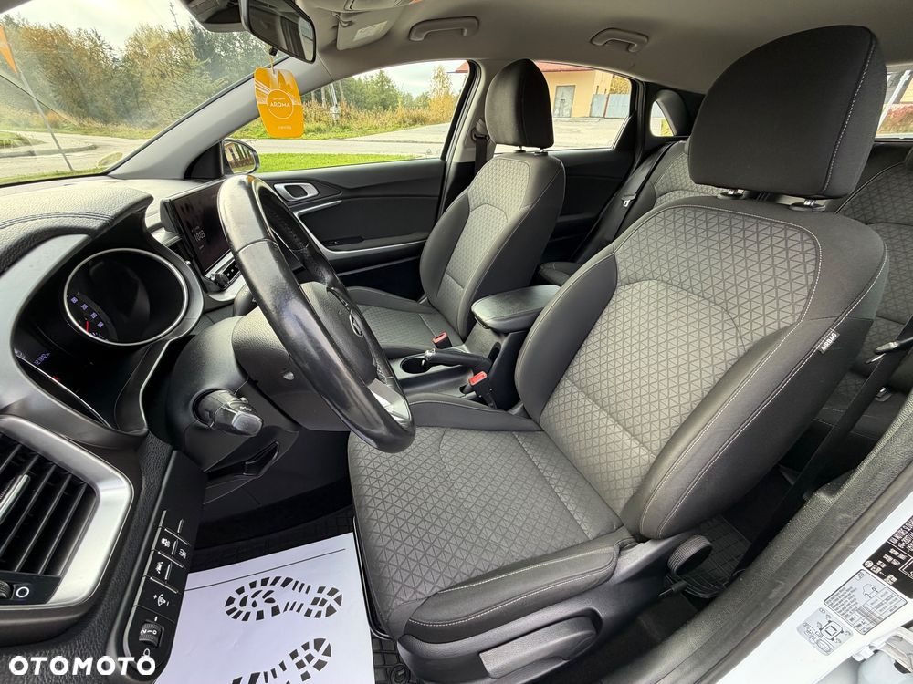 Kia Ceed 1.6 CRDi SCR L - 17