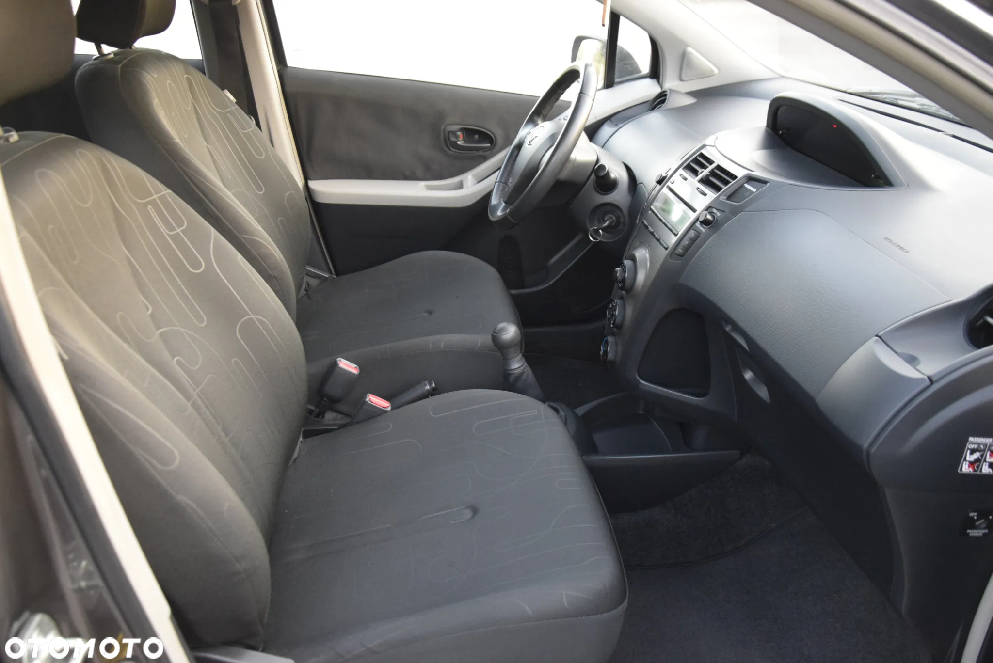 Toyota Yaris 1.0 Luna A/C - 18