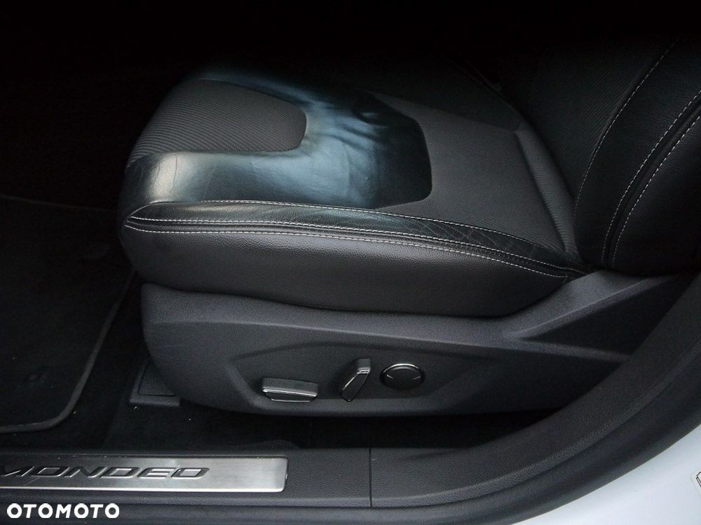 Ford Mondeo 2.0 TDCi Titanium X - 36