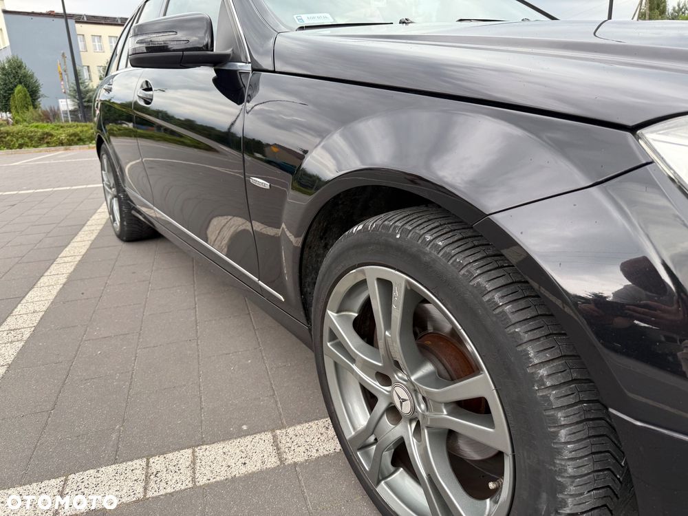 Mercedes-Benz Klasa C 200 T CDI DPF Automatik Elegance - 14