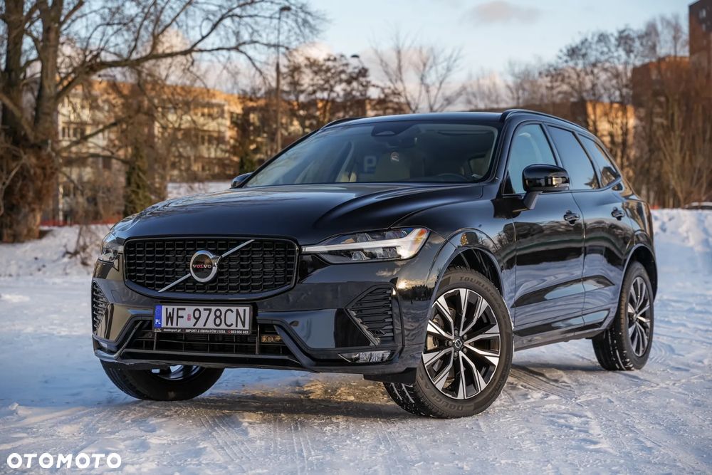 Volvo XC 60 B5 B AWD Ultimate Black Edition - 4