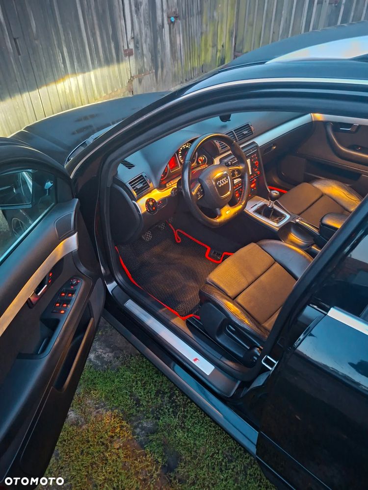 Audi A4 Avant 2.0 TDI DPF - 13