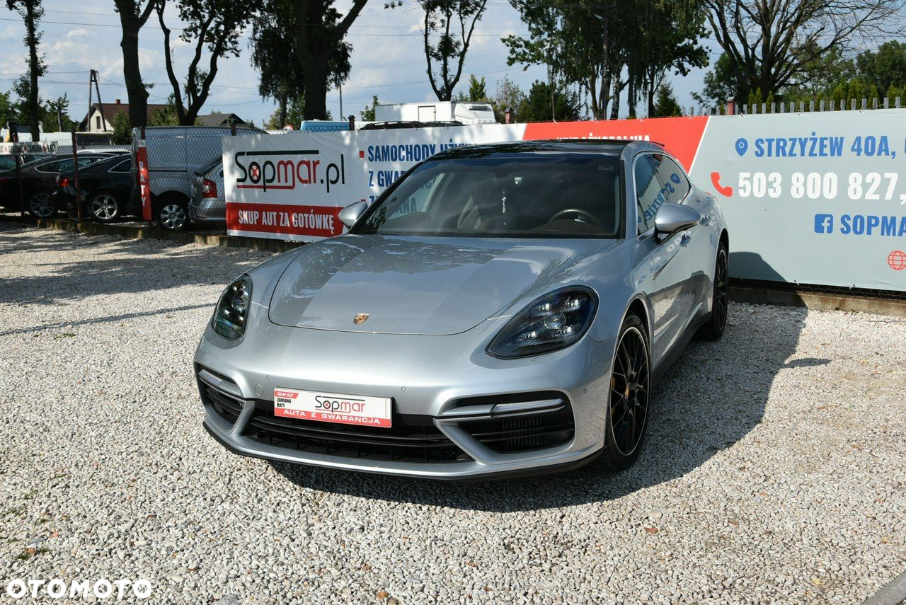 Porsche Panamera Turbo Sport Turismo - 20