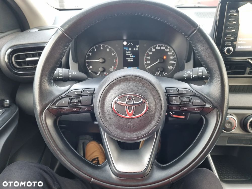 Toyota Yaris 1.5 Comfort - 11