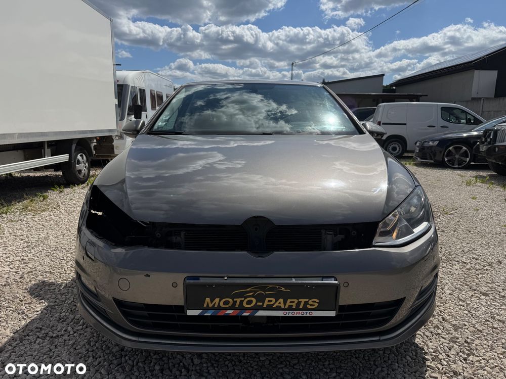 Volkswagen Golf - 5