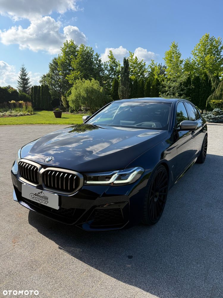 BMW Seria 5 M550i xDrive - 3