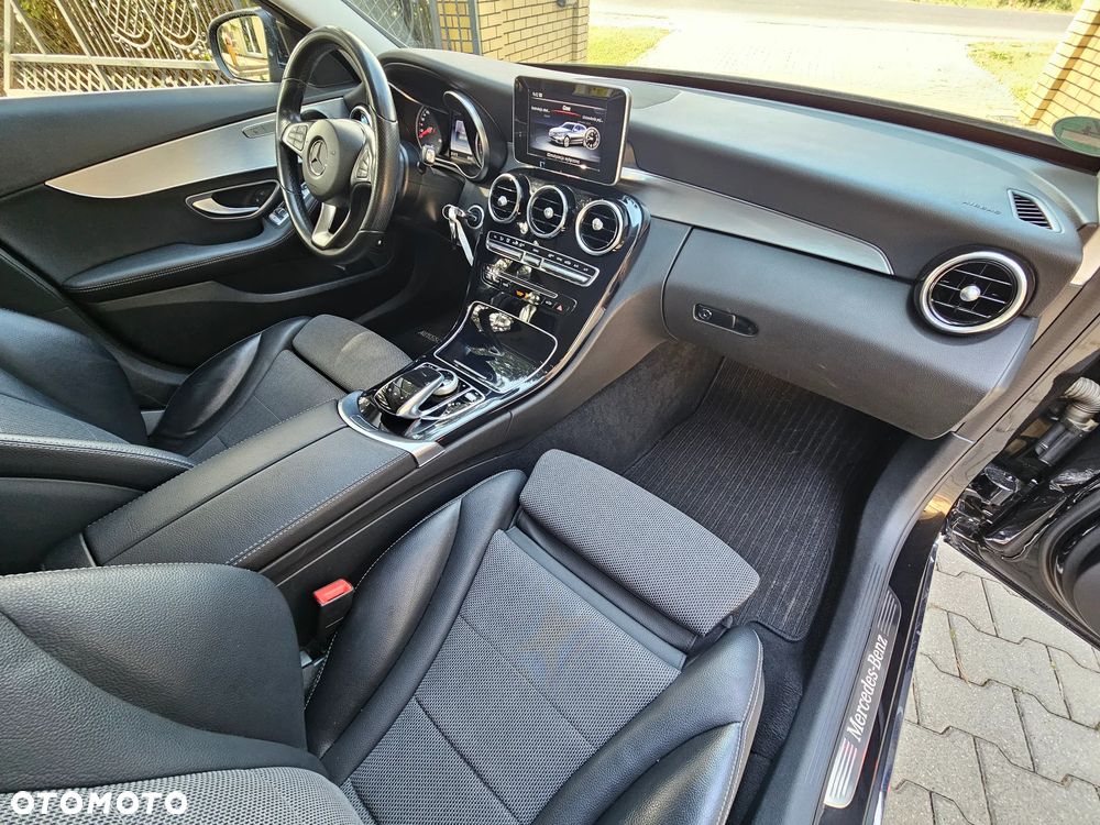 Mercedes-Benz Klasa C 180 9G-TRONIC - 25