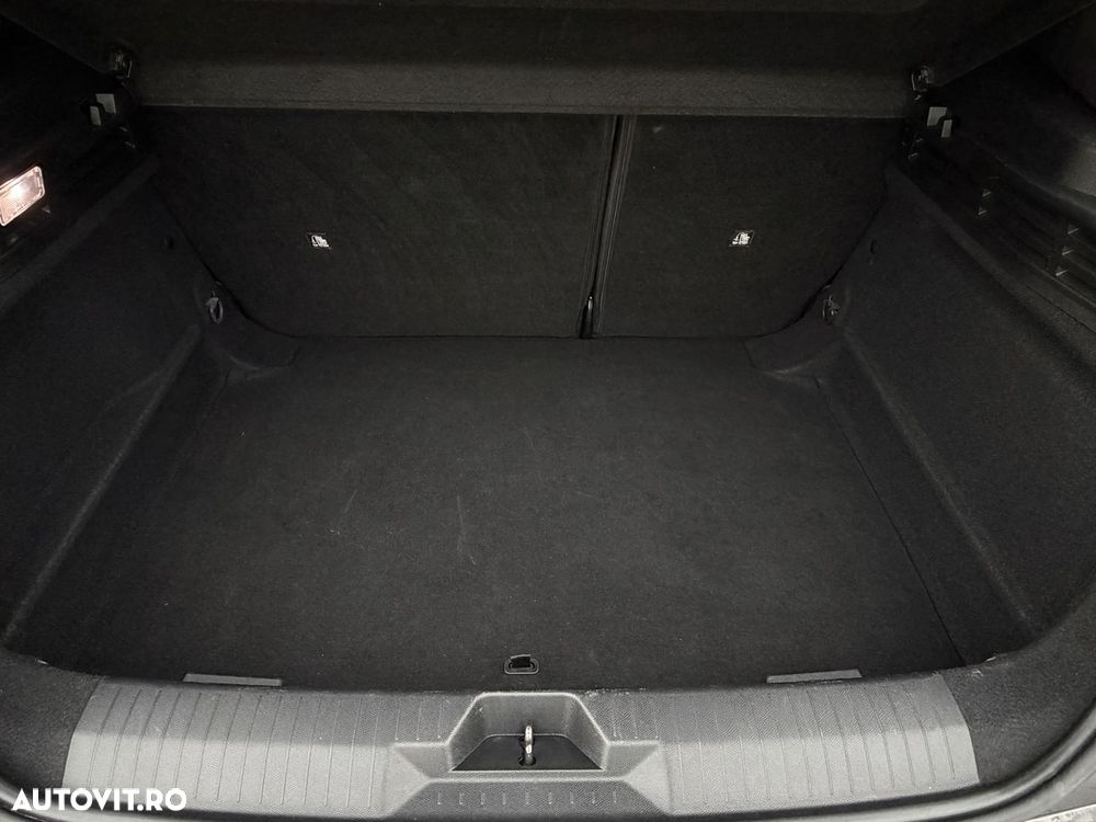 Opel Astra 1.2L Turbo Start/Stop AT8 Business Edition - 23