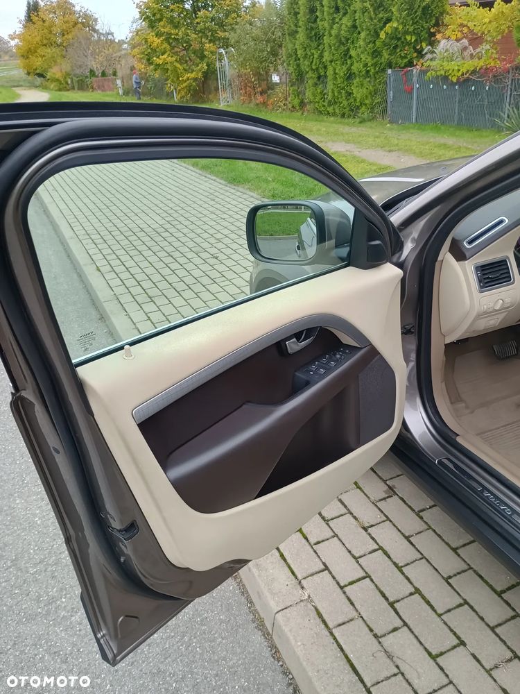 Volvo XC 70 - 14