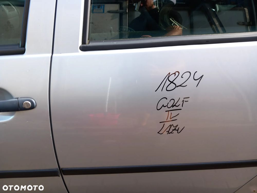 VW GOLF IV DRZWI LEWE TYLNE LEWY TYŁ KOMBI KOLOR: LA7W - 2