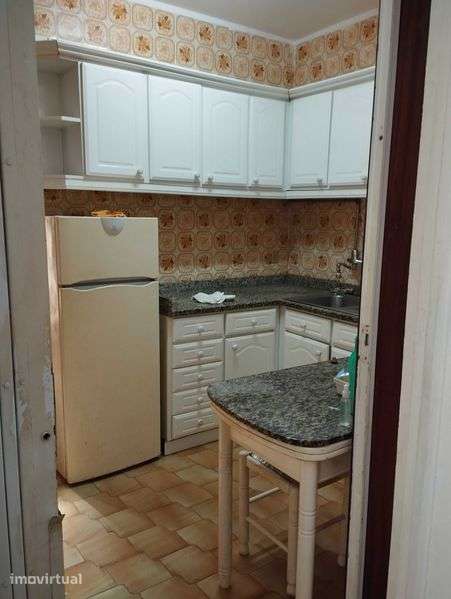 Imóveis/Moradias-Casas - Grande imagem: 3/10
