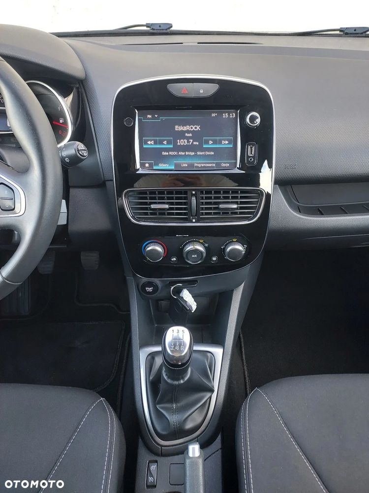 Renault Clio 1.2 16V Limited - 30