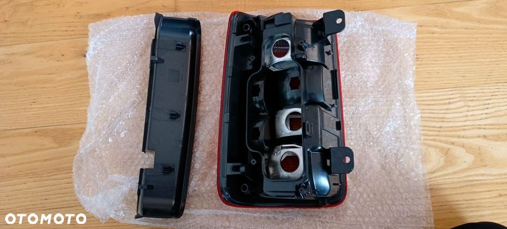 Nowa Lampa tylna prawa Volkswagen Caddy - 2