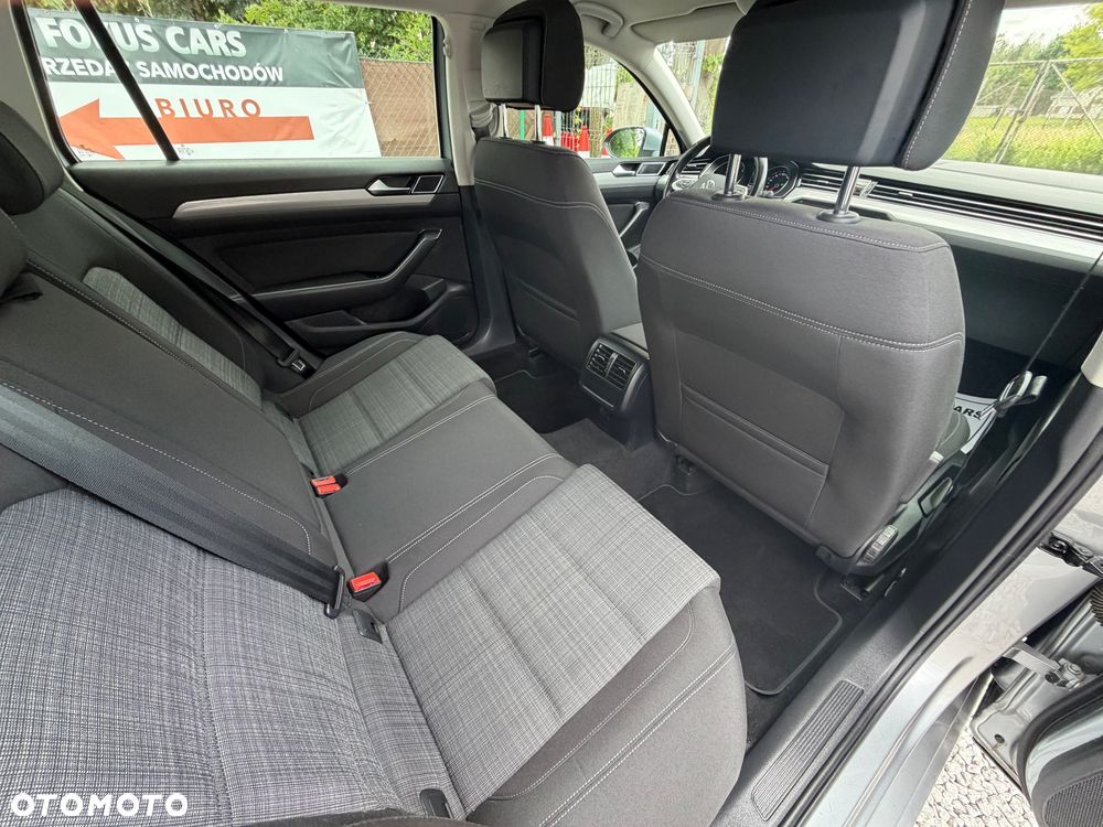 Volkswagen Passat 1.5 TSI EVO Business DSG - 31
