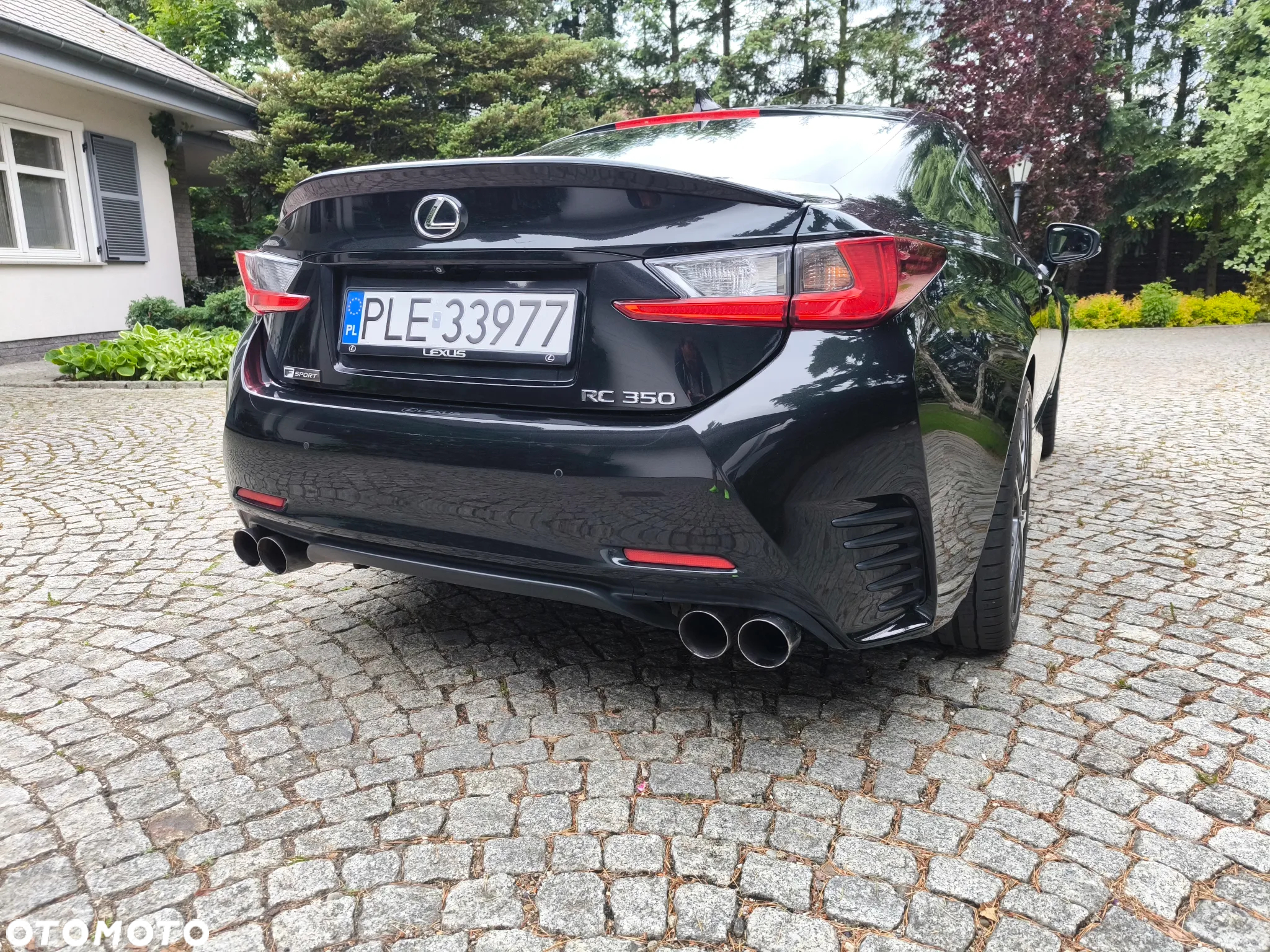 Lexus RC - 9