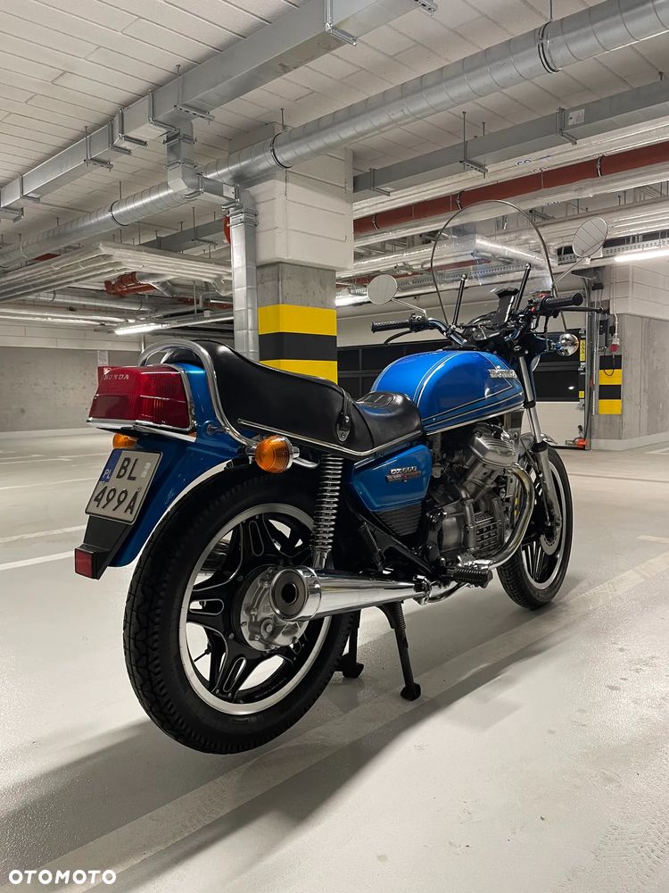 Honda CX - 8