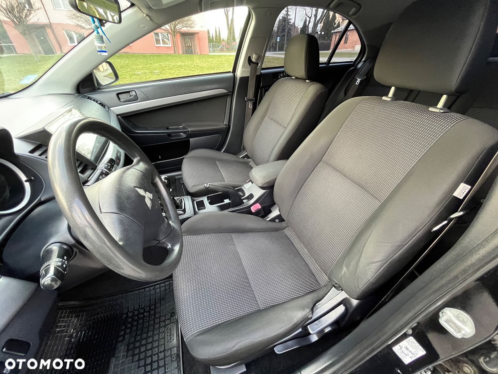 Mitsubishi Lancer 2.0 DID Intense - 17