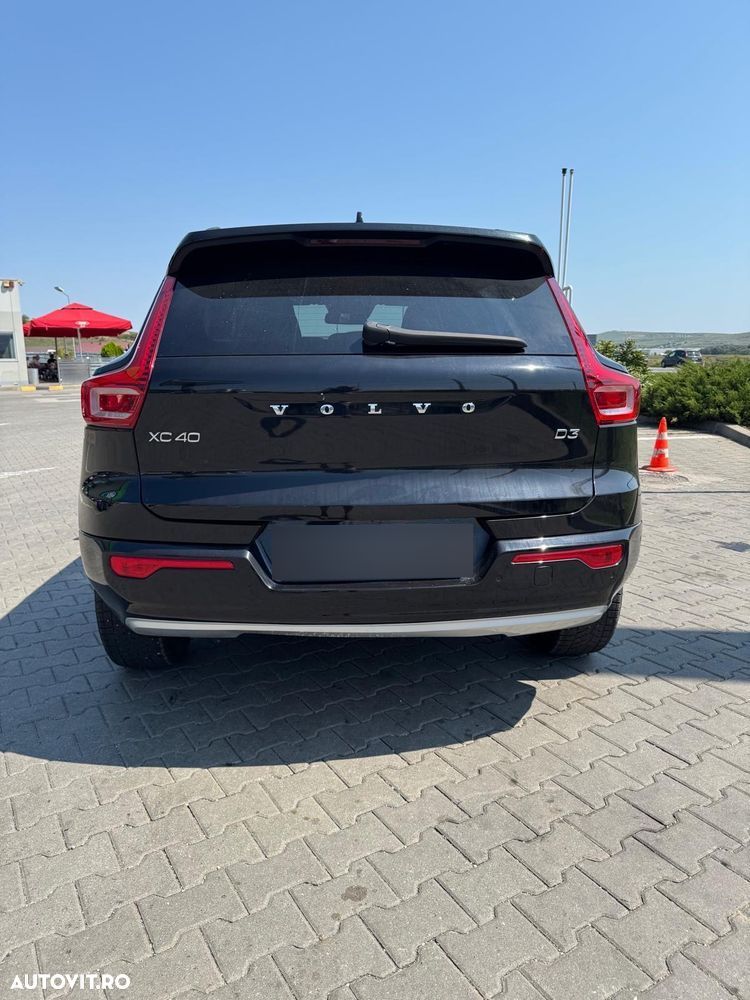 Volvo XC 40 D3 AWD Geartronic Momentum - 5
