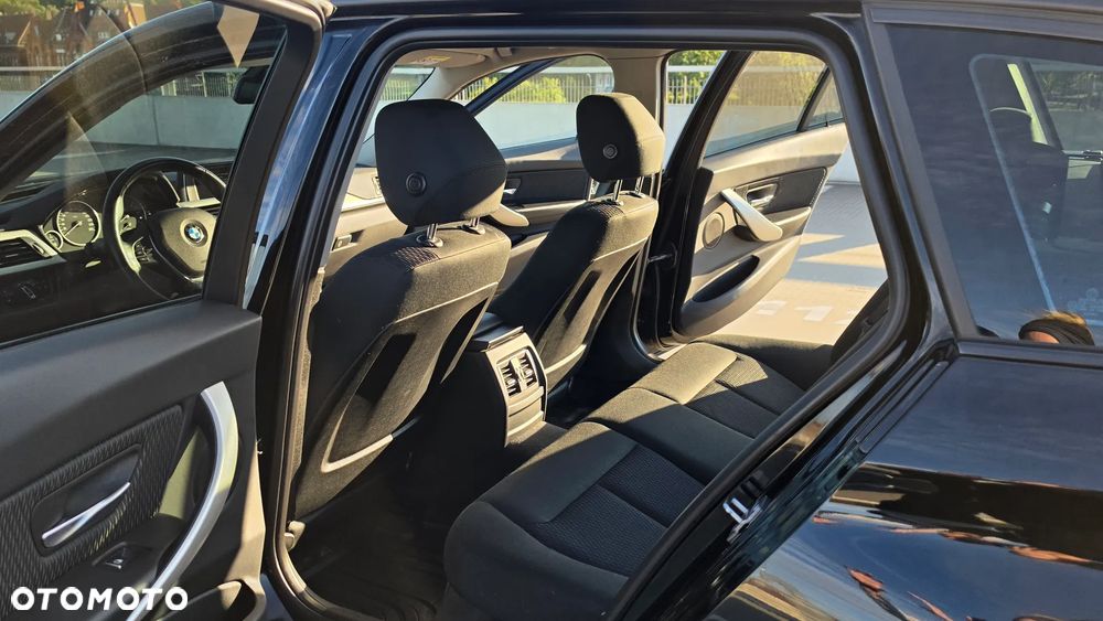 BMW Seria 3 320d - 13