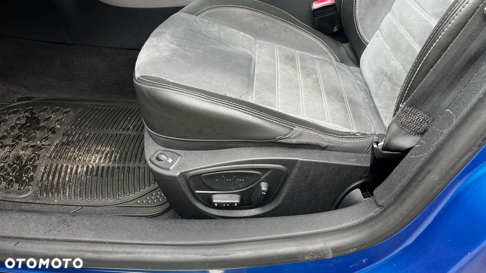 Renault Laguna 2.0 DCi FAP GT - 24