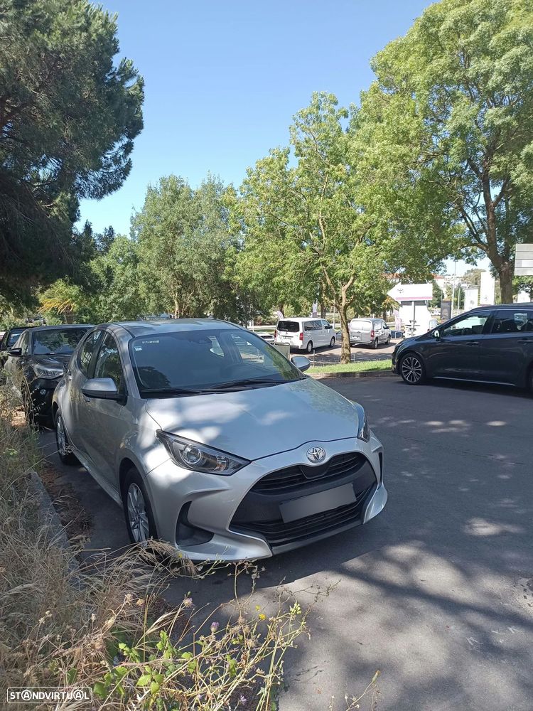 Toyota Yaris - 4