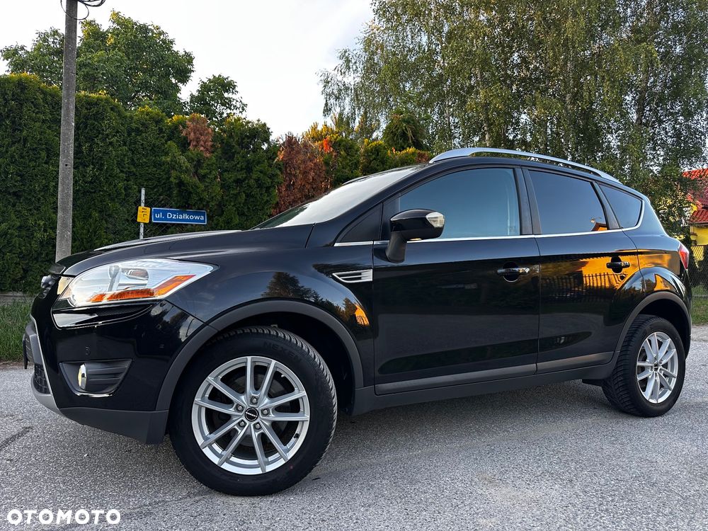 Ford Kuga 2.0 TDCi 2x4 Titanium - 16