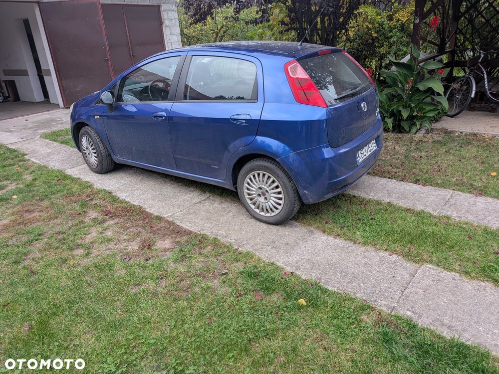 Fiat Punto 2007 photo 2