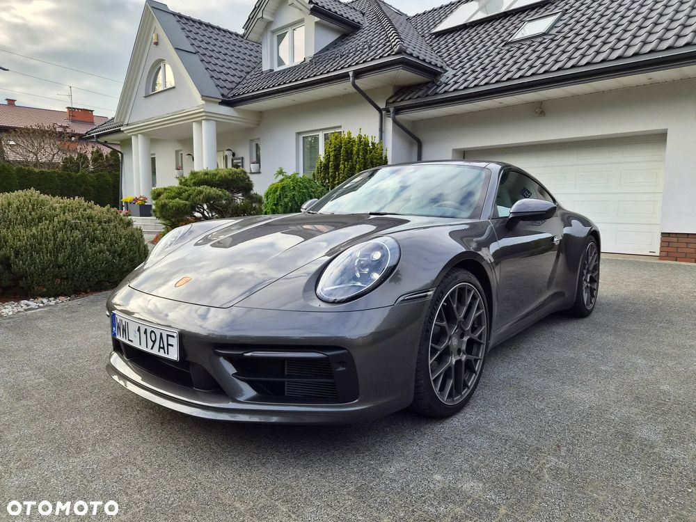 Porsche 911 Carrera - 1