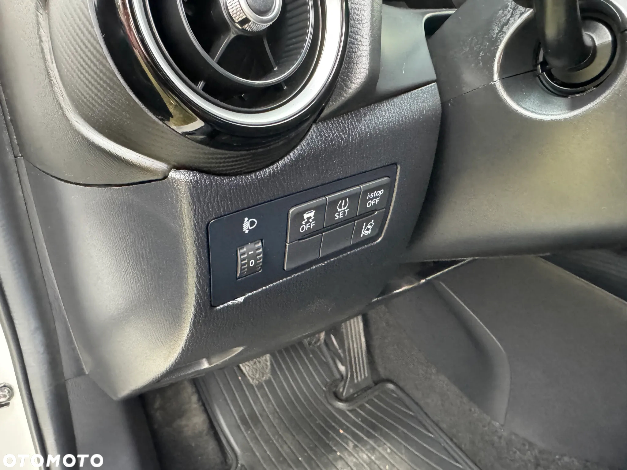 Mazda 2 SKYACTIV-G 90 Exclusive-Line - 10