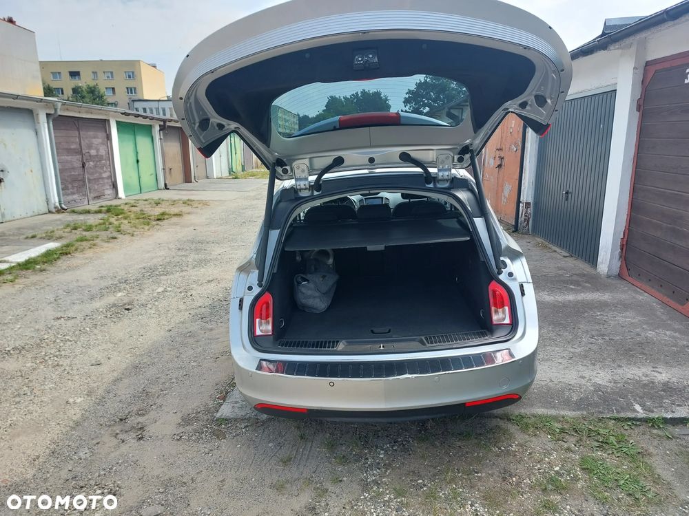 Opel Insignia 1.8 Sport - 7