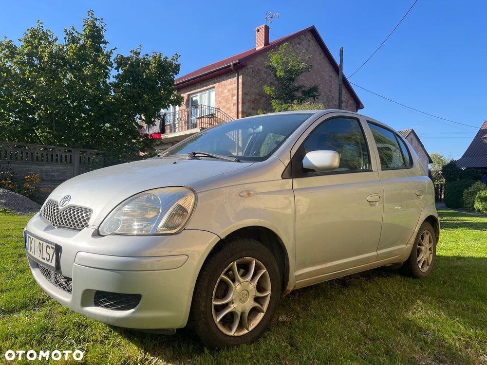 Toyota Yaris 2004 photo 3