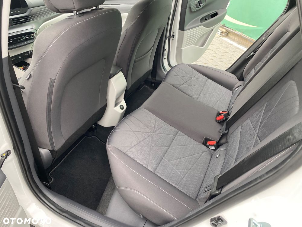 Hyundai Bayon 1.0 T-GDI 48V-Hybrid Intro - 8