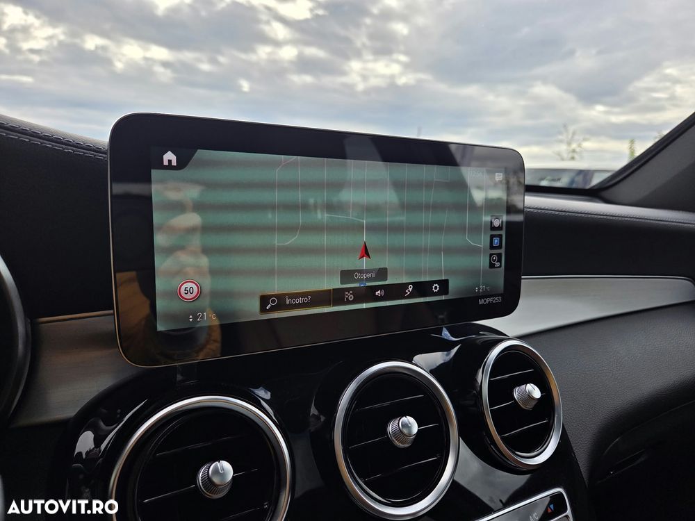 Mercedes-Benz GLC Coupe 300 4Matic 9G-TRONIC AMG Line - 17